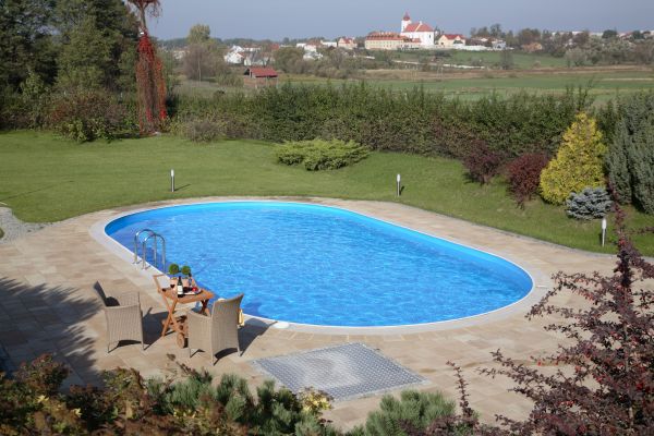 Above Ground Pool Building