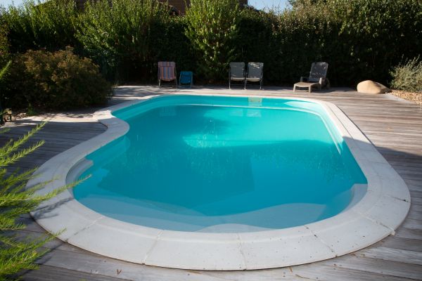 Commercial Pool Cleaning